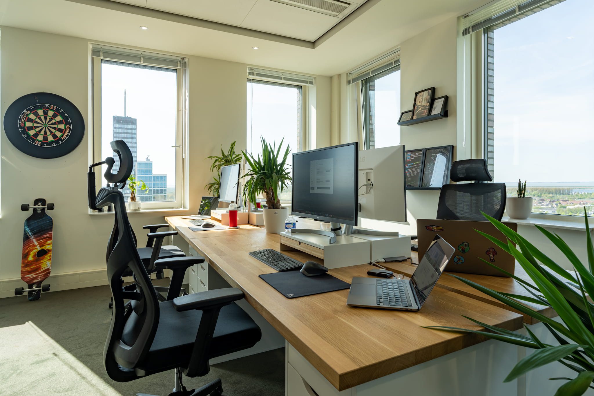 jointlyheroes kantoor werkplekken (1)